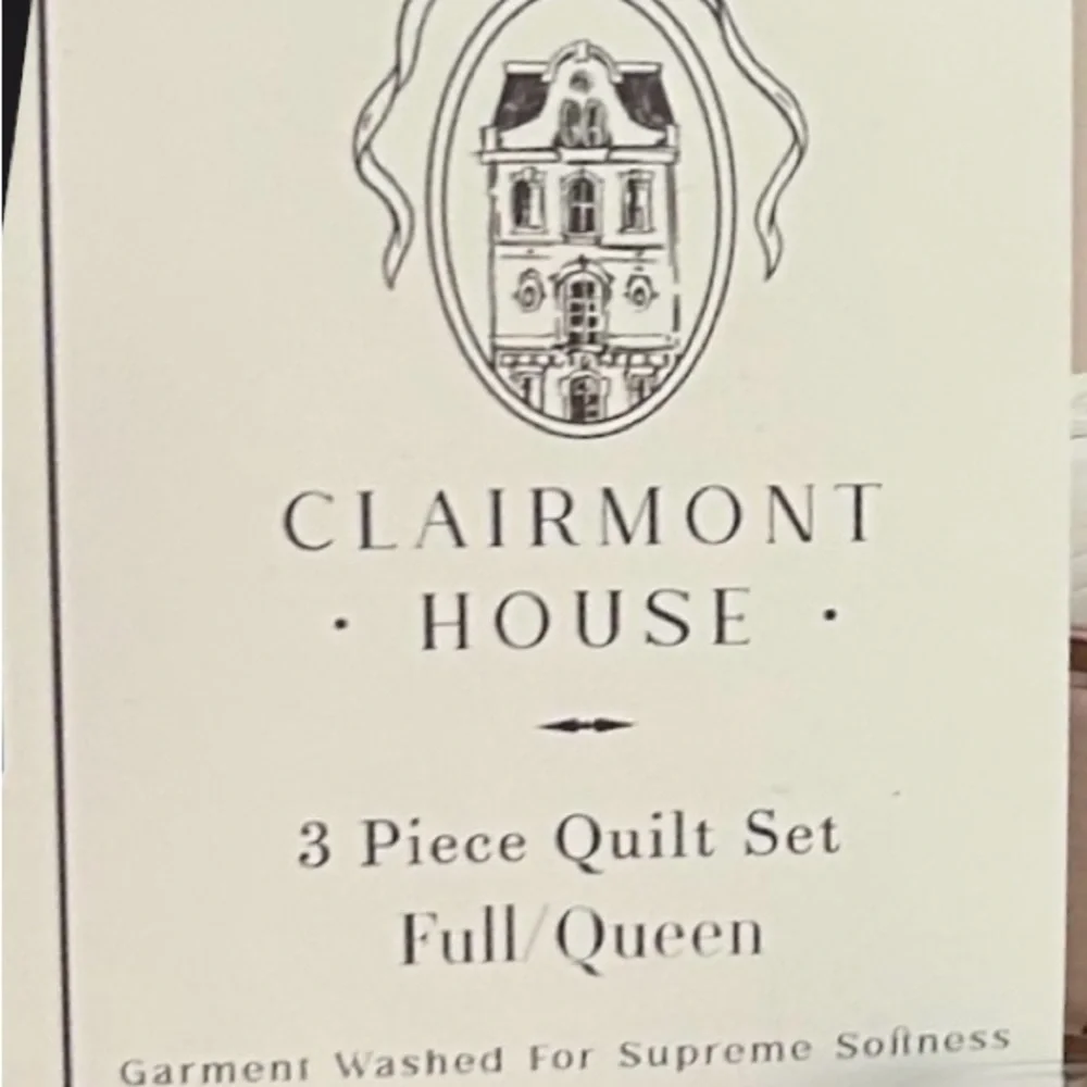 Clairmont House Full/Queen White 3 Piece Quilt Set